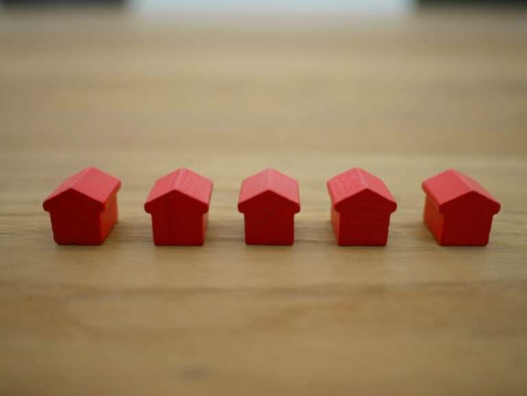 community of houses representing a home owners association